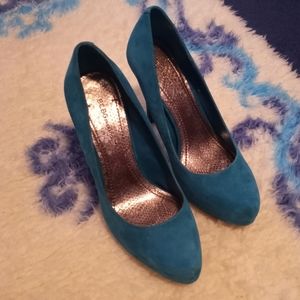 Turquoise Pumps no box